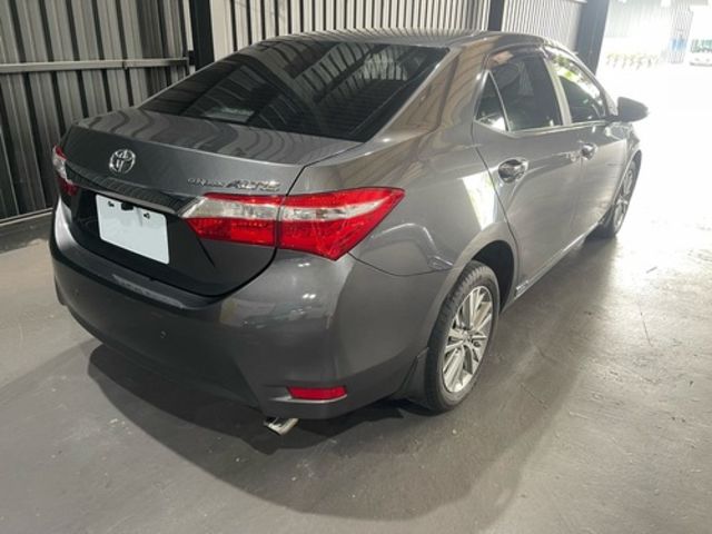 TOYOTA豐田 ALTIS  第4張相片