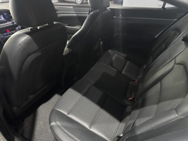 HYUNDAI現代 ELANTRA  第6張相片