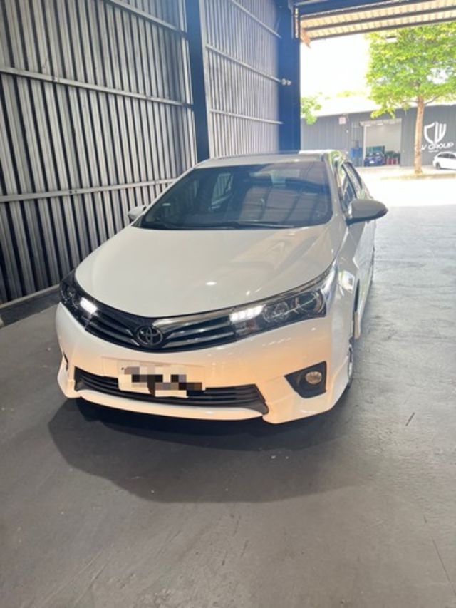 TOYOTA豐田 ALTIS  第1張相片