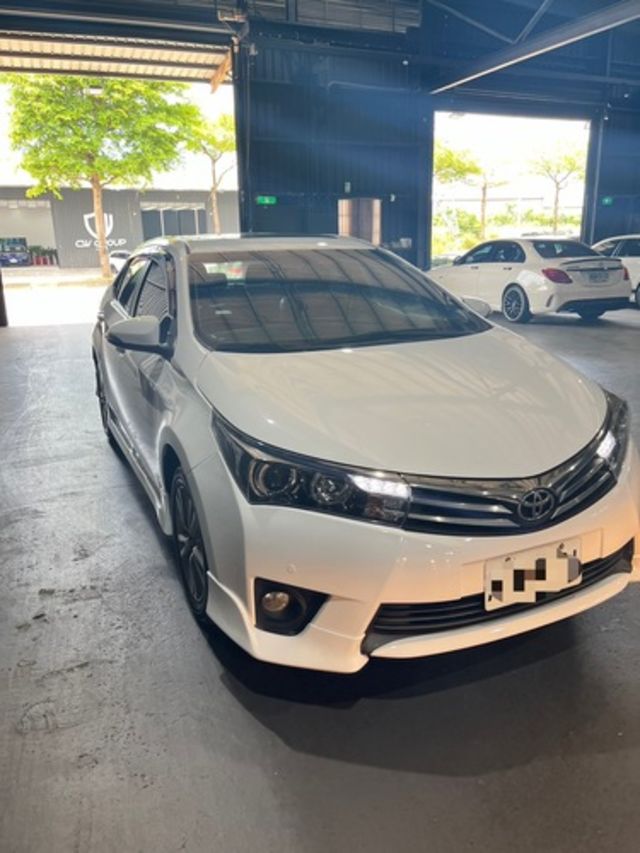TOYOTA豐田 ALTIS  第2張相片