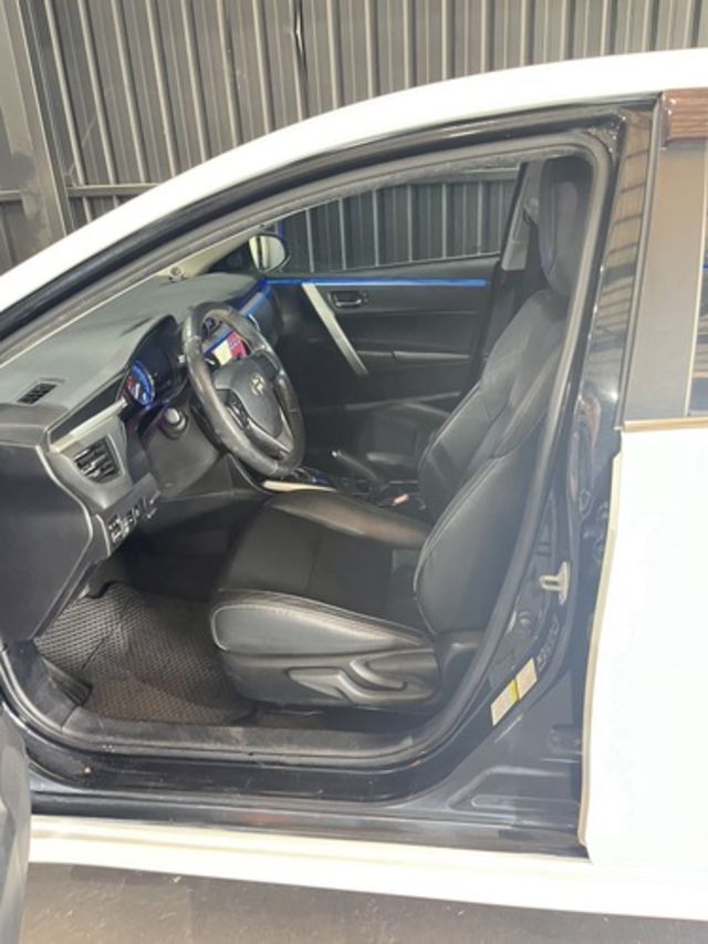 TOYOTA豐田 ALTIS  第6張相片