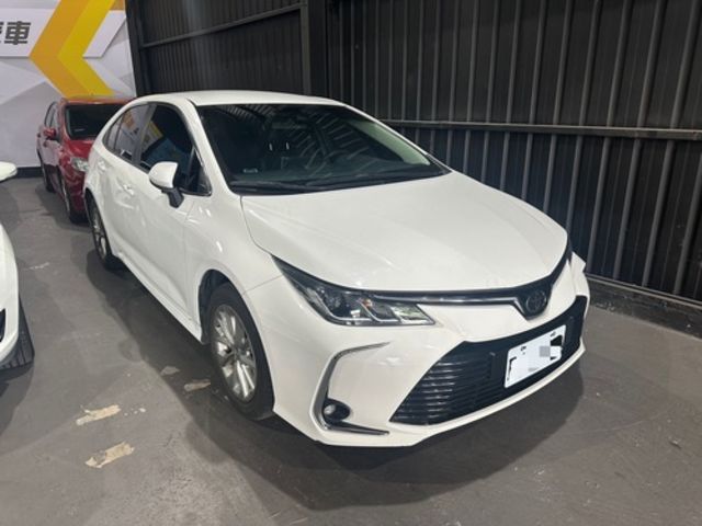 TOYOTA豐田 ALTIS  第2張相片
