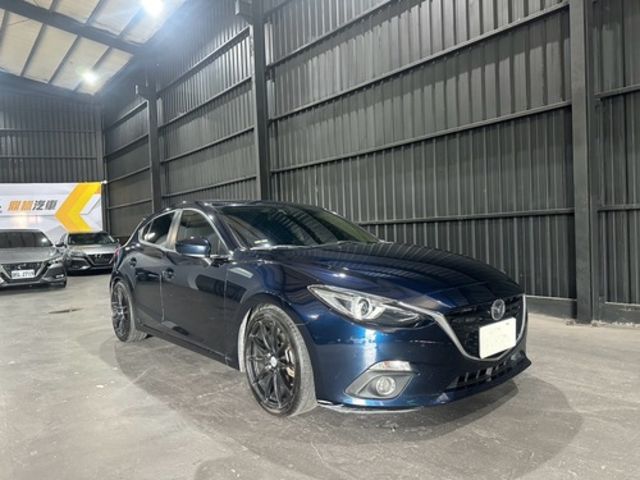 MAZDA馬自達 MAZDA 3  第2張相片