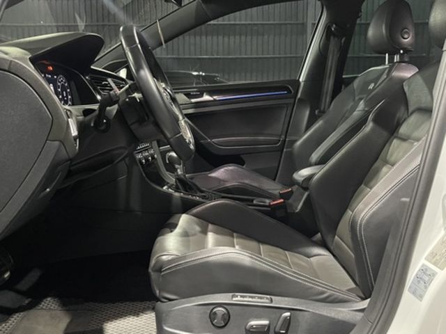 VOLKSWAGEN福斯 GOLF R  第6張相片