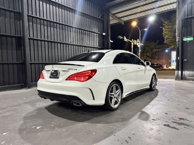 M-BENZ賓士 CLA250  第3張相片