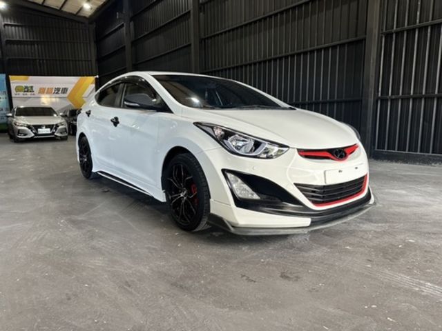 HYUNDAI現代 ELANTRA  第2張相片