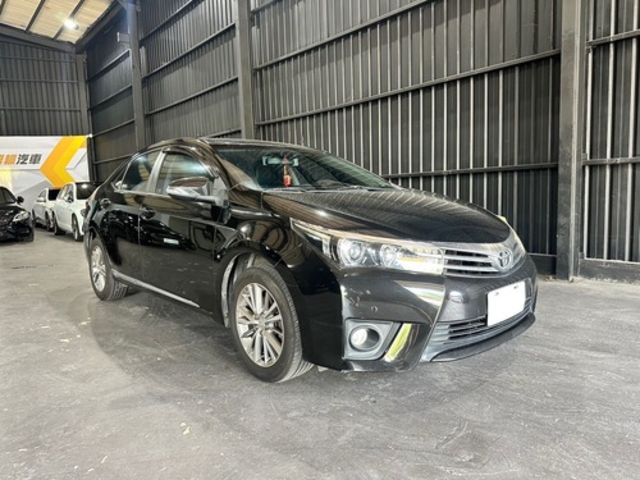 TOYOTA豐田 ALTIS  第2張相片