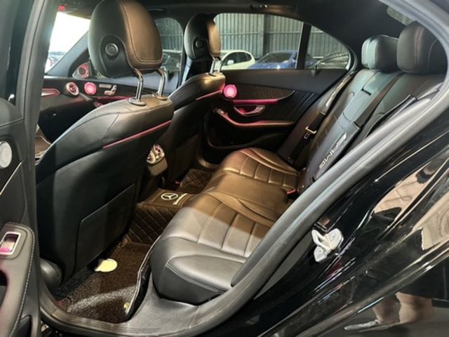 M-BENZ賓士 C300  第6張相片