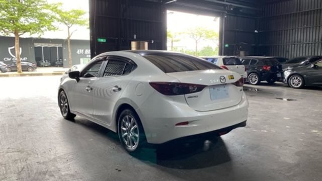 MAZDA馬自達 MAZDA 3  第3張相片