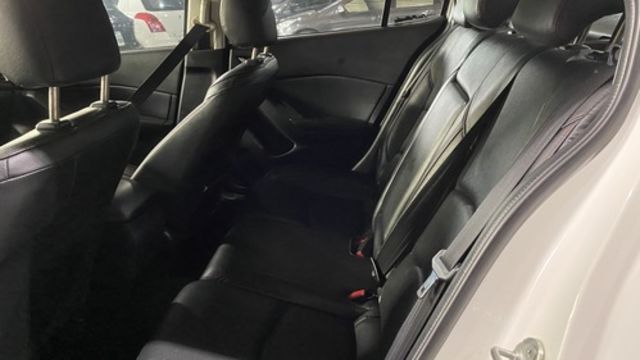 MAZDA馬自達 MAZDA 3  第6張相片