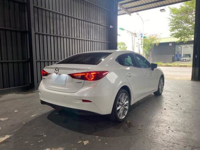 MAZDA馬自達 MAZDA 3  第3張相片