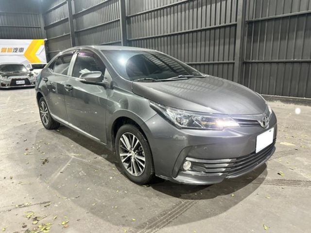 TOYOTA豐田 ALTIS  第2張相片