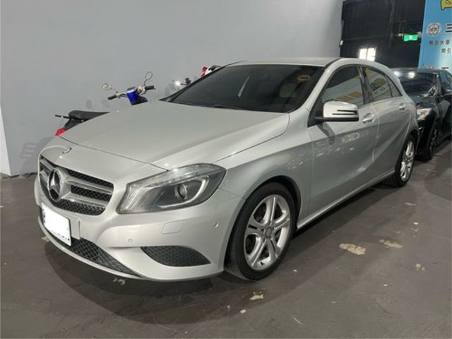 M-BENZ賓士 A180  第2張相片