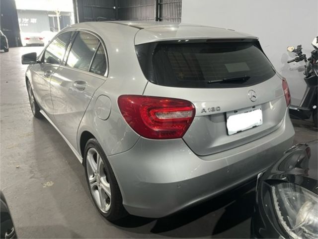 M-BENZ賓士 A180  第3張相片