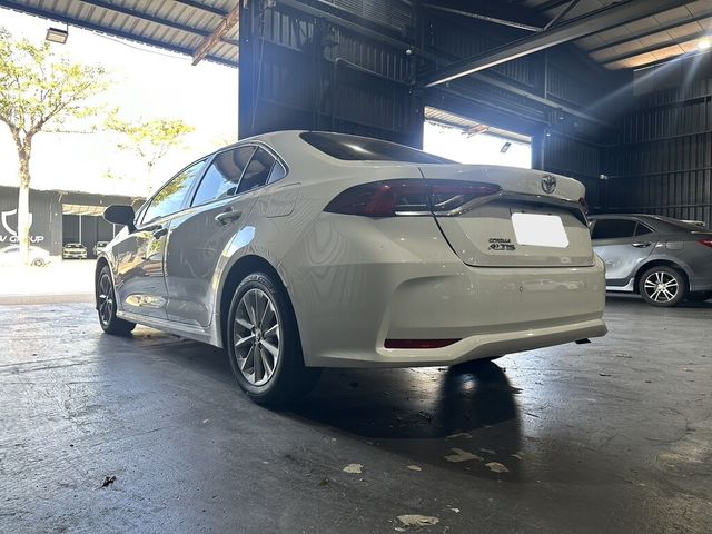 TOYOTA豐田 ALTIS  第4張相片