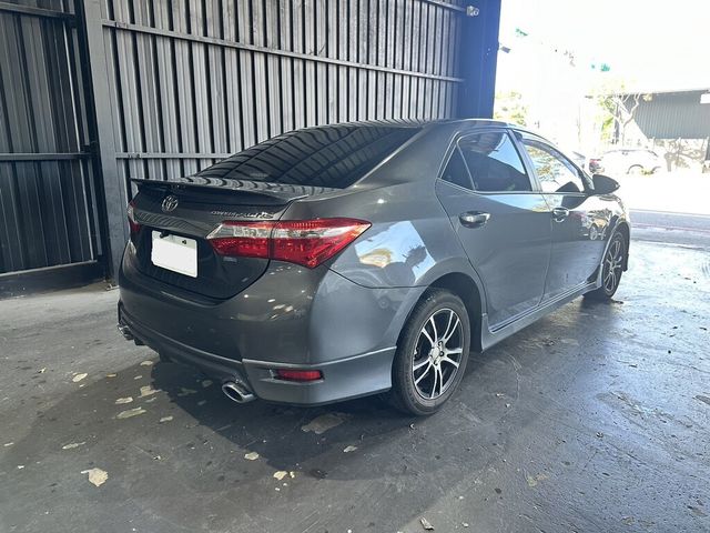 TOYOTA豐田 ALTIS  第3張相片