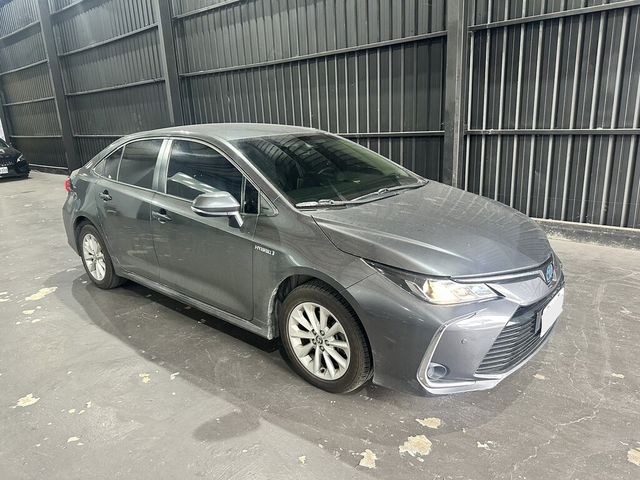 TOYOTA豐田 ALTIS  第2張相片