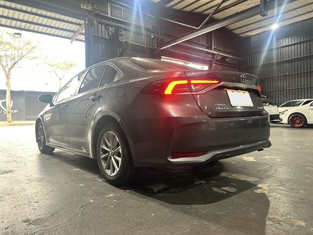 TOYOTA豐田 ALTIS  第4張相片