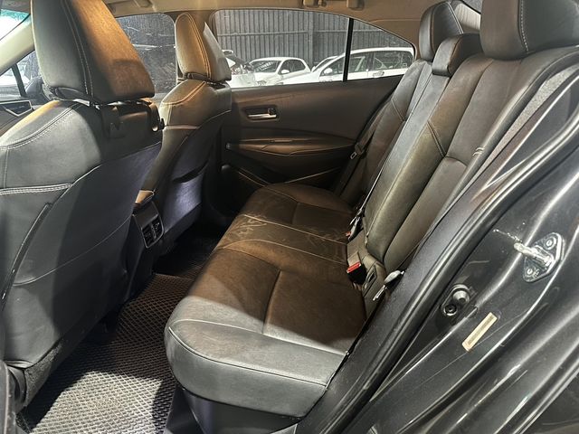 TOYOTA豐田 ALTIS  第6張相片