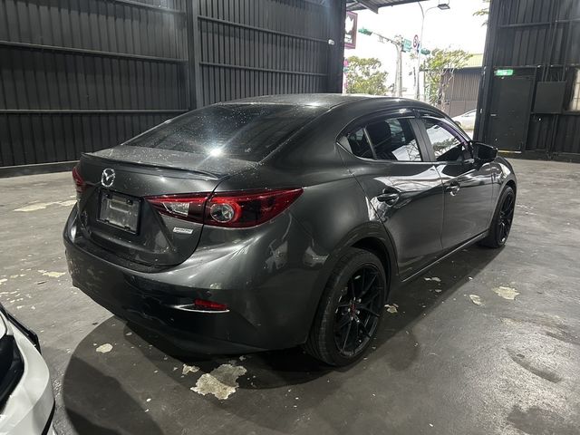 MAZDA馬自達 MAZDA 3  第3張相片