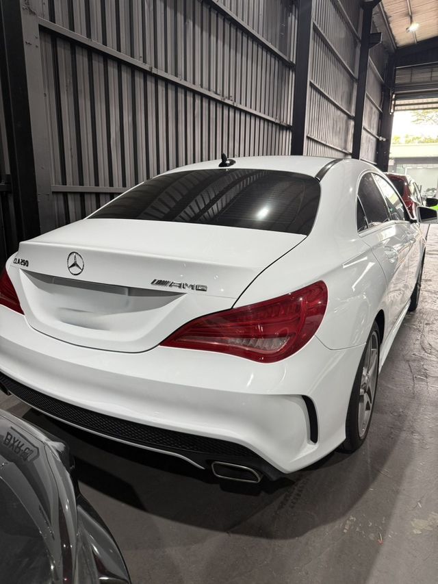 M-BENZ賓士 CLA250  第3張相片