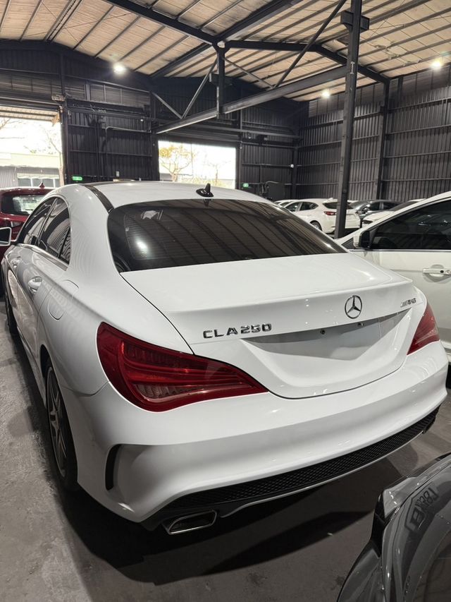 M-BENZ賓士 CLA250  第4張相片
