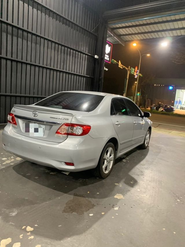 TOYOTA豐田 ALTIS  第3張相片