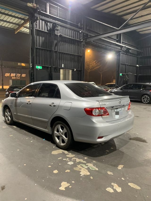 TOYOTA豐田 ALTIS  第4張相片