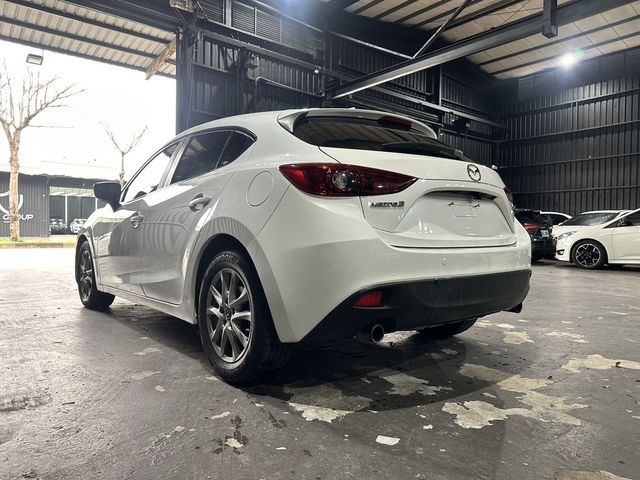 MAZDA馬自達 MAZDA 3  第4張相片