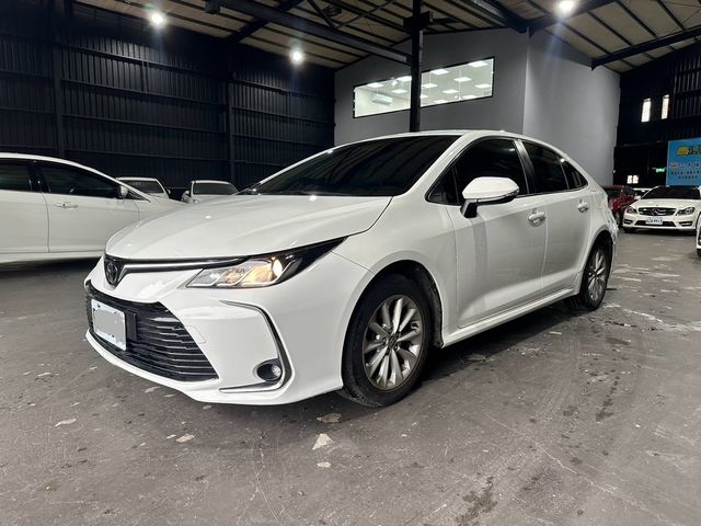 TOYOTA豐田 ALTIS  第1張相片