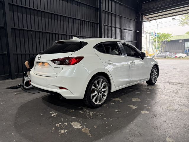 MAZDA馬自達 MAZDA 3  第3張相片