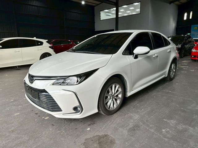 TOYOTA豐田 ALTIS  第1張相片