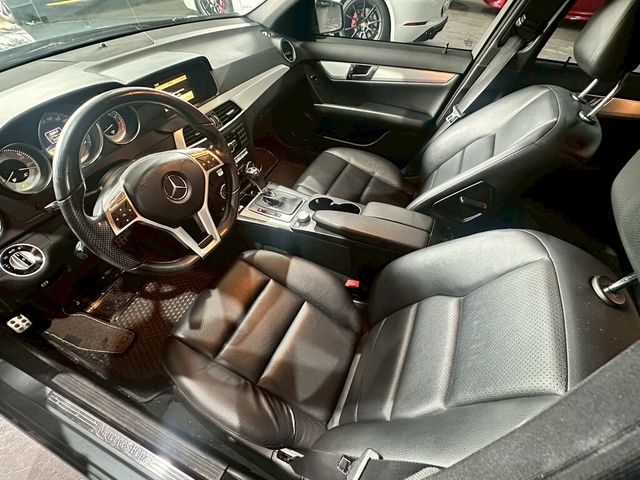 M-BENZ賓士 C250  第5張相片