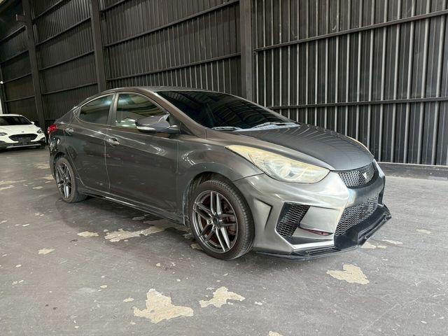 HYUNDAI現代 ELANTRA  第2張相片