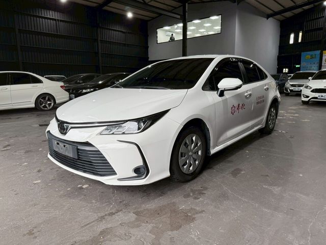 TOYOTA豐田 ALTIS  第1張相片
