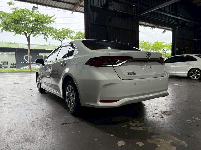 TOYOTA豐田 ALTIS  第4張相片