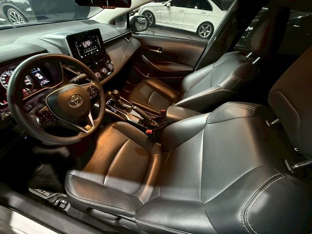 TOYOTA豐田 ALTIS  第5張相片