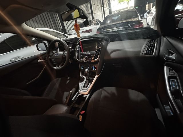 FORD福特 FOCUS  第5張相片