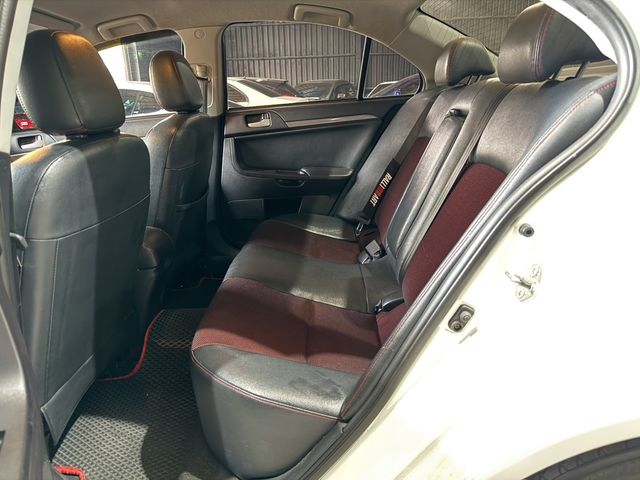MITSUBISHI三菱 LANCER FORTIS  第6張相片