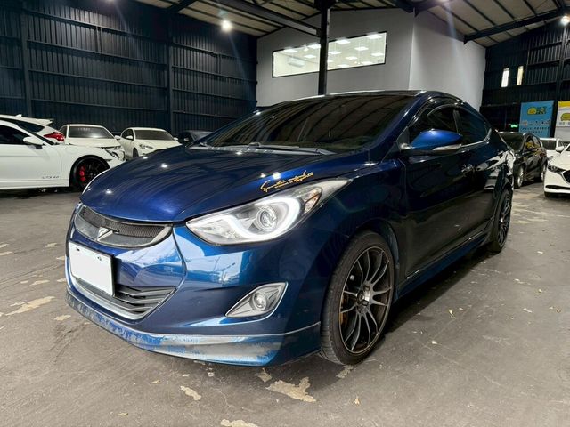 HYUNDAI現代 ELANTRA  第1張相片