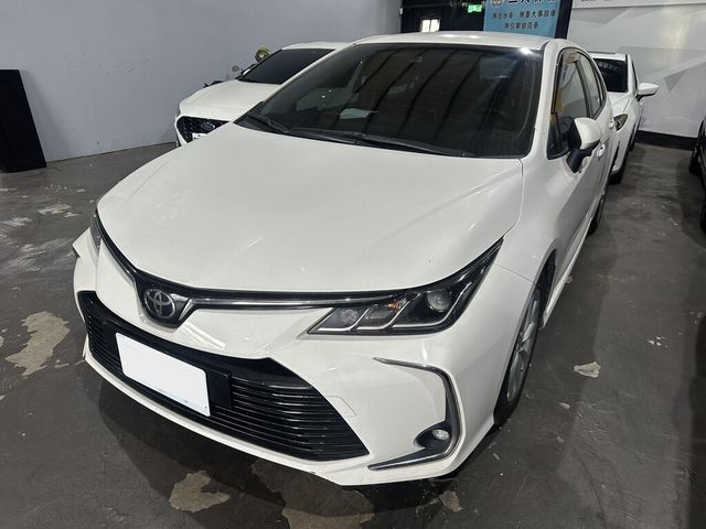 TOYOTA豐田 ALTIS  第1張相片
