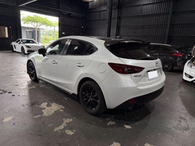 MAZDA馬自達 MAZDA 3  第3張相片