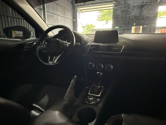 MAZDA馬自達 MAZDA 3  第6張相片