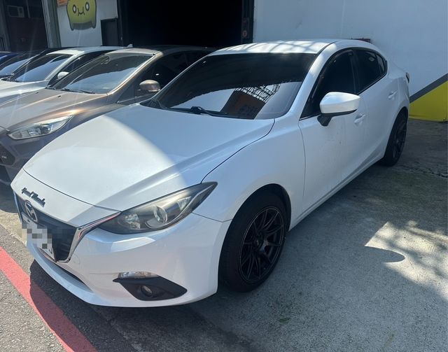 MAZDA馬自達 MAZDA 3  第1張相片