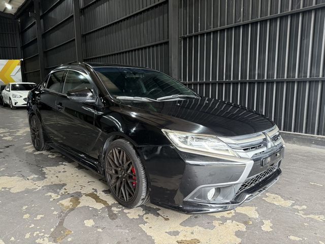 MITSUBISHI三菱 LANCER  第2張相片