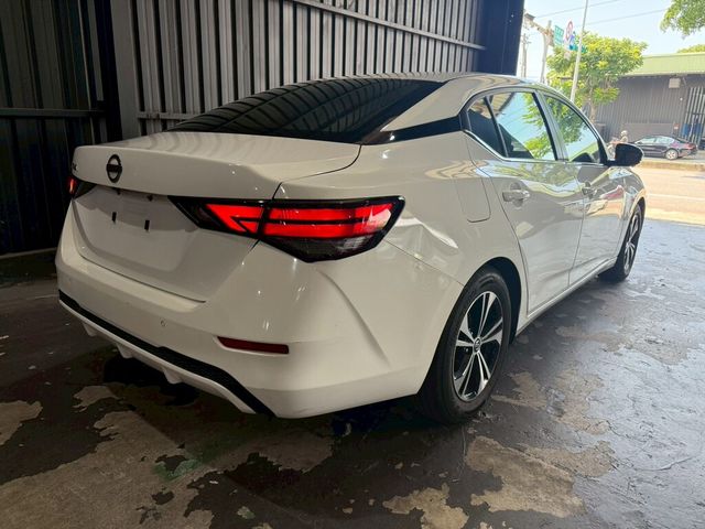 NISSAN日產 SENTRA  第3張相片