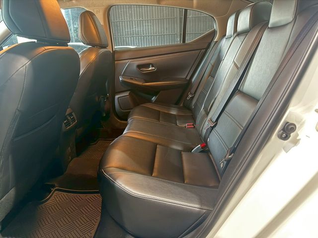NISSAN日產 SENTRA  第6張相片
