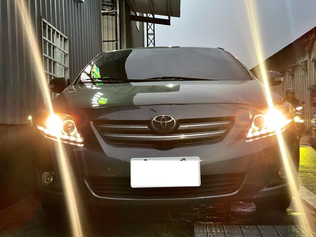 TOYOTA豐田 ALTIS  第3張相片