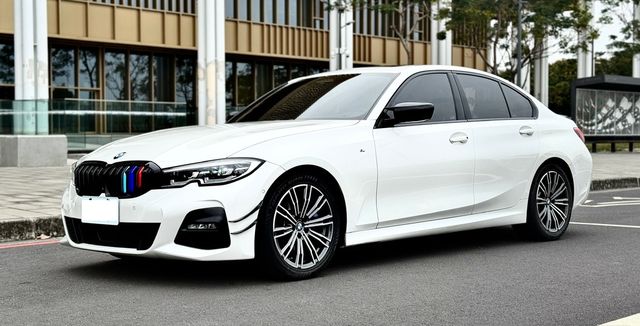 BMW寶馬 330I  第1張相片
