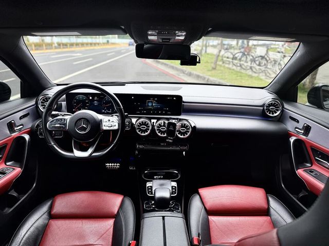 M-BENZ賓士 A250  第5張相片